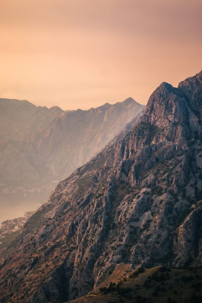 mountain, landscape, sunset-7008255.jpg
